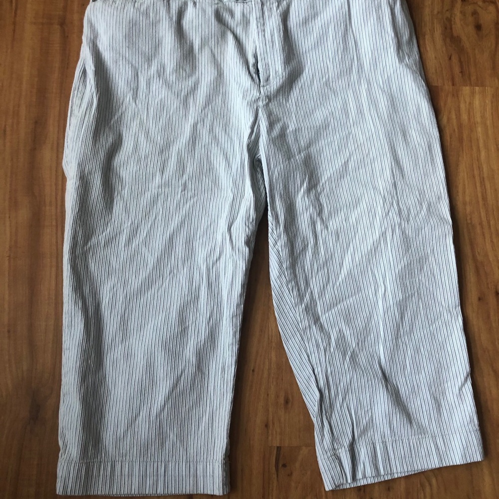 Women’s capris